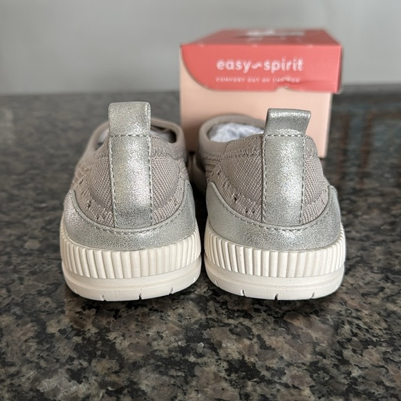 Easy Spirit Glitz2 lightweight walking flat NIB 8 - Picture 4 of 12